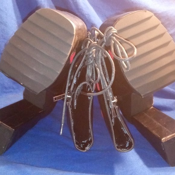 THE QUEEN OF THE NIGHT and HEARTS Chunky Platform Knee High Boots ( BRAND NEW ! - Picture 5 of 6